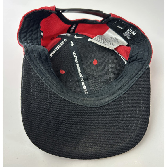 Nike CHILD Snapack Hat Swoosh Air Black Red Spellout Adjustable Kid's One Size - Picture 5 of 9